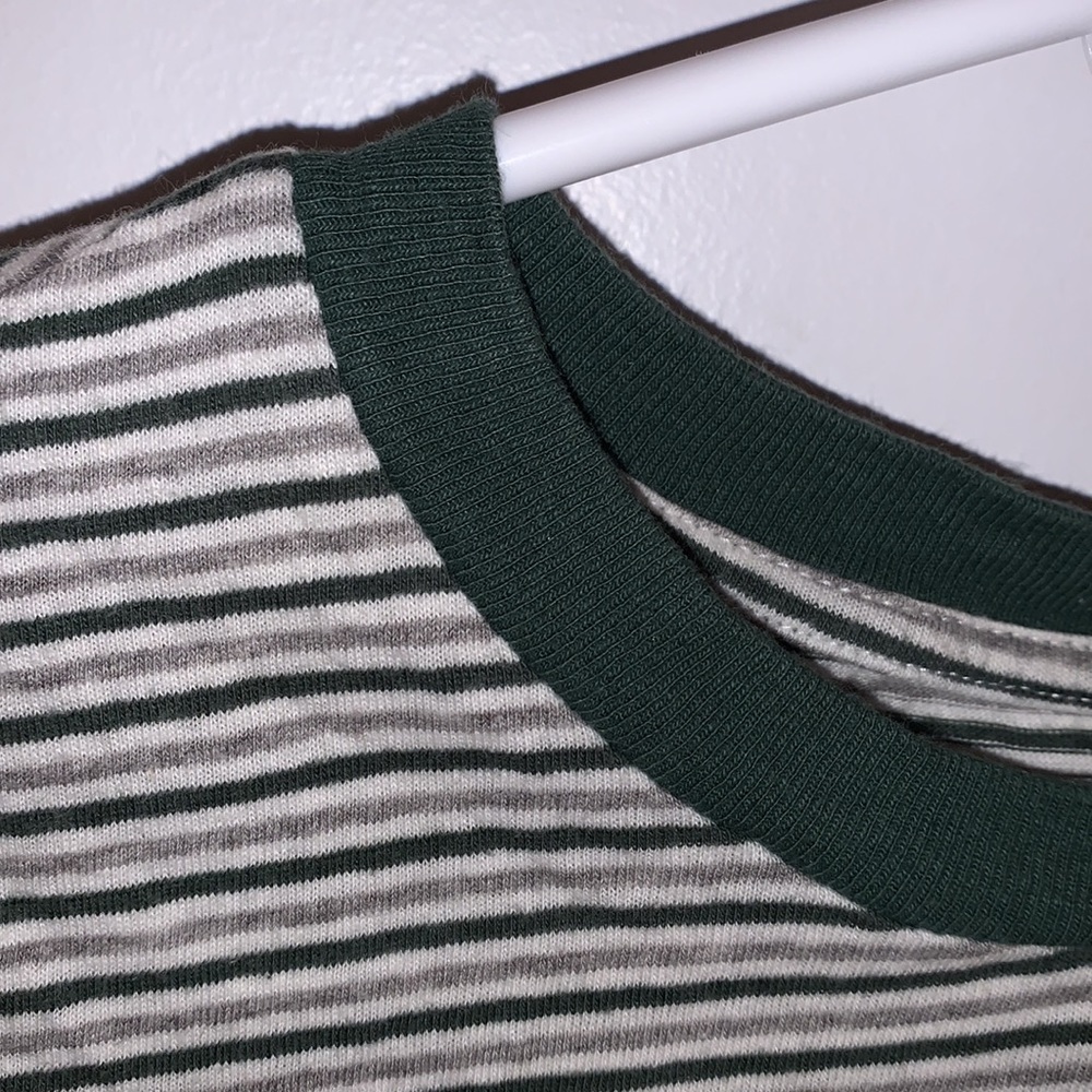 pull & bear - t-shirt - Picture 2 of 4